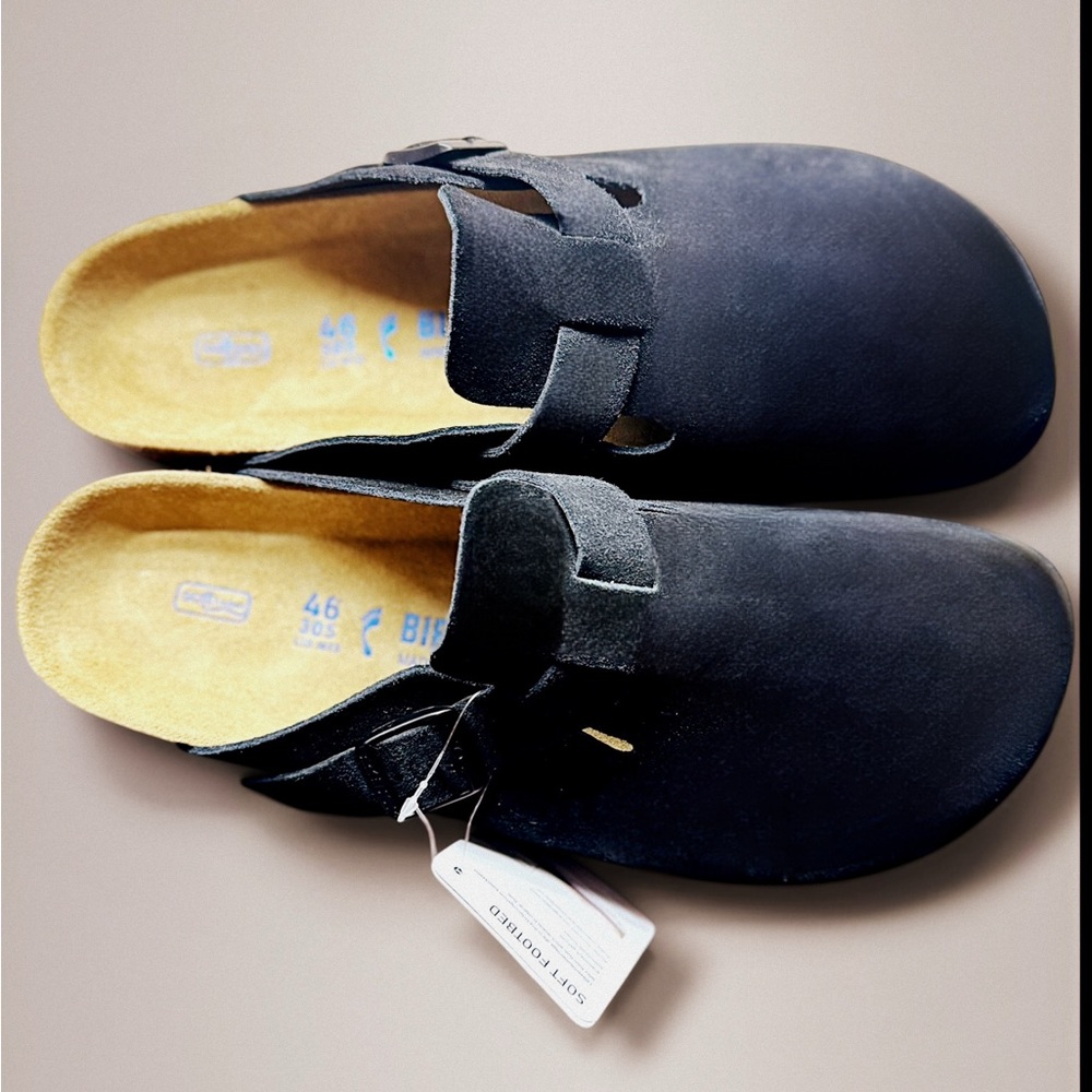 Birkenstock Boston Suede Leather Clogs with Soft Footbed - black